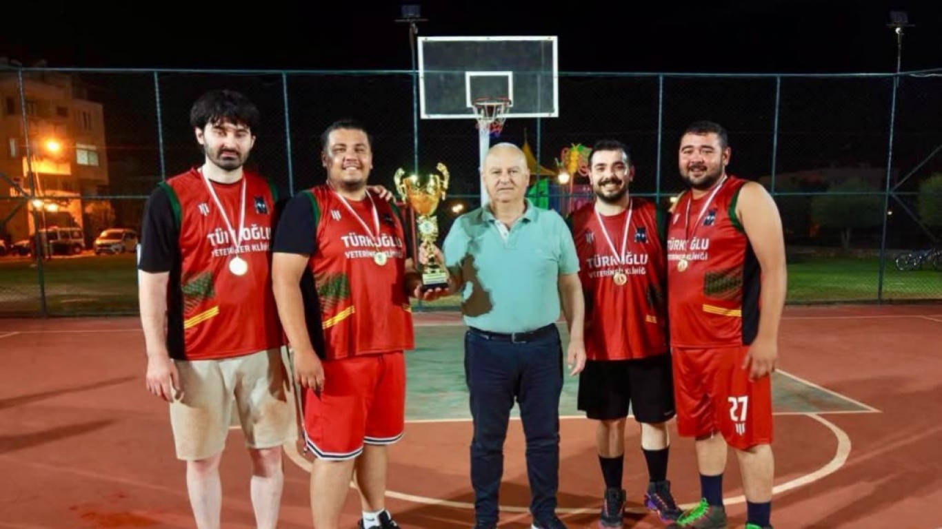 ÇİNE'DE POTALARDA DOSTLUK KAZANDI! 3x3 BASKETBOL TURNUVASI SONA ERDİ